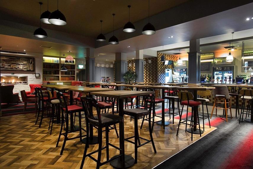 Jolly'S Hotel Wetherspoon Dundee Exterior photo